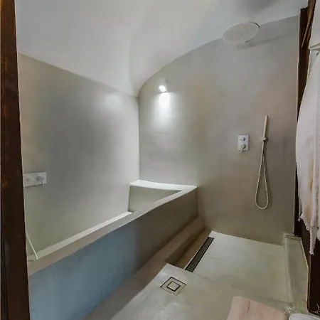 Solstice Luxury Villa