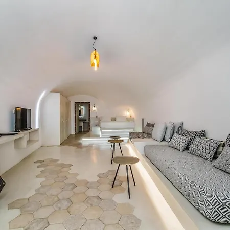 Solstice Luxury Villa Oia (Santorini)